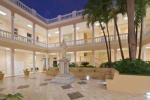 Epidemi&oacute;logos del Hospital Docente Padre Billini realizan jornada en preventiva contra Zika en Zona Colonial