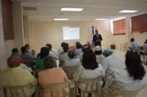 Autoridades del Hospital Docente Padre Billini capacitan personal sobre Ley de Funci&oacute;n P&uacute;blica