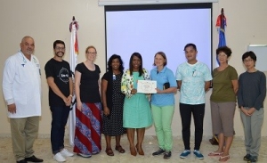 Delegaci&oacute;n de Logos Hope visita Hospital Docente Padre Billini